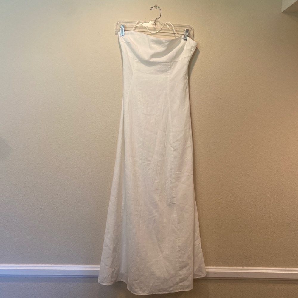- Princess Polly White Brightwell Maxi Dress - Picture 3 of 9